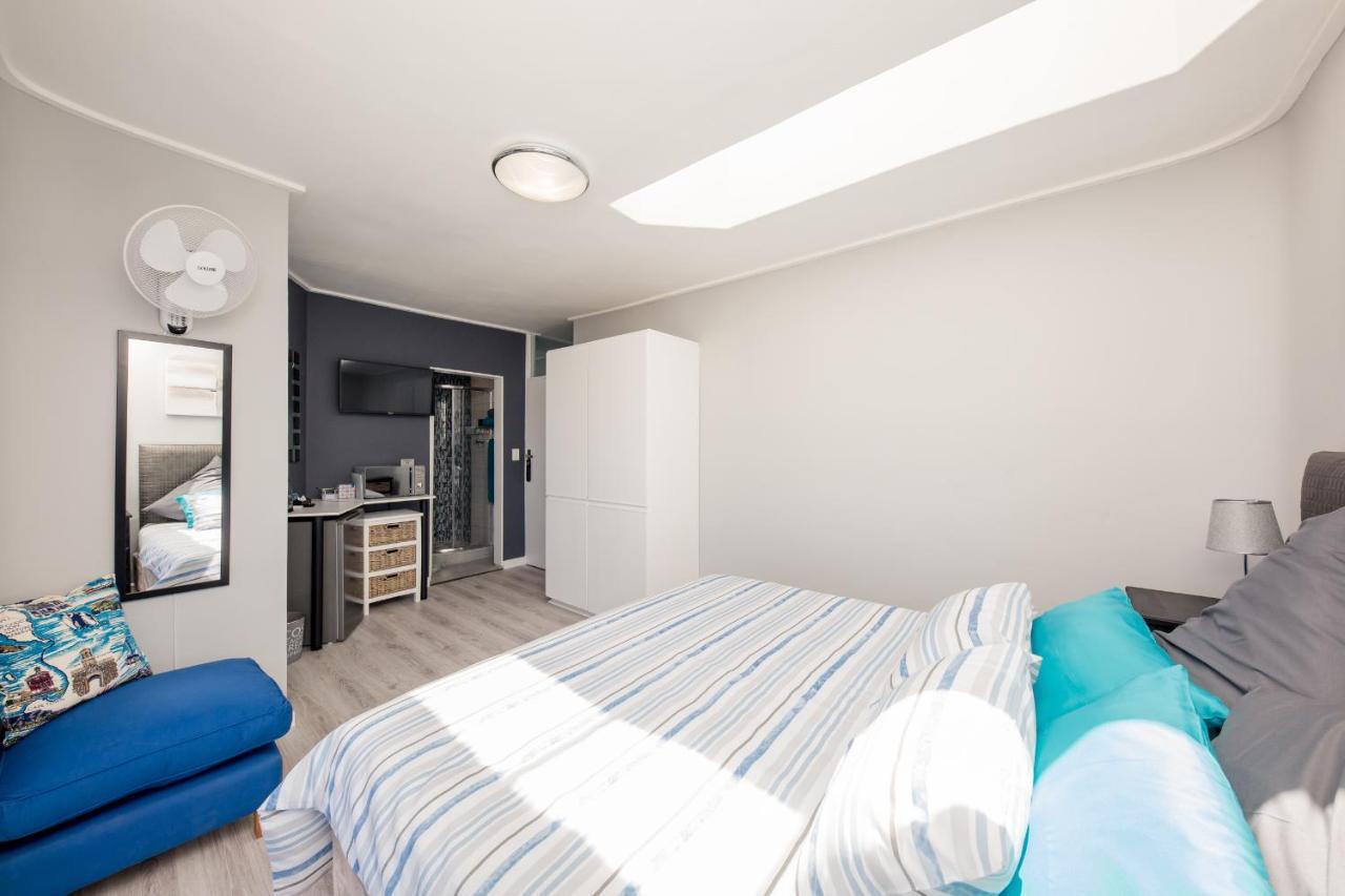 Big Blue Accommodation Bloubergstrand Dış mekan fotoğraf