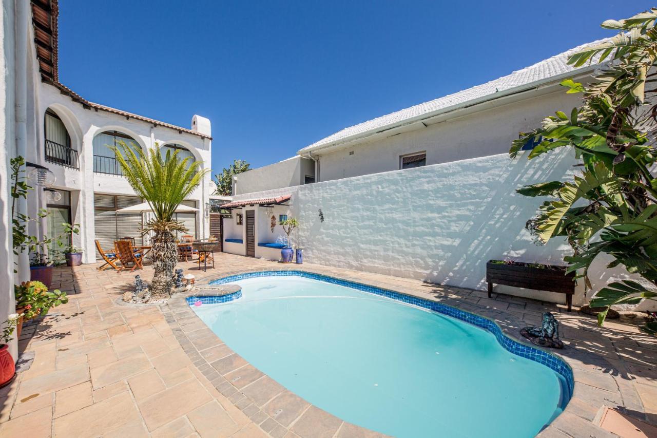 Big Blue Accommodation Bloubergstrand Dış mekan fotoğraf